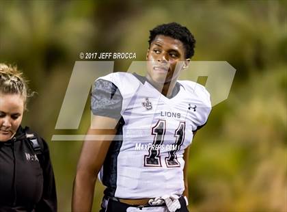 Thumbnail 2 in JSerra Catholic vs. Mater Dei photogallery.