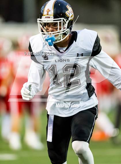 Thumbnail 1 in JSerra Catholic vs. Mater Dei photogallery.