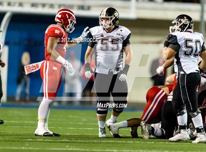 Thumbnail 2 in JSerra Catholic vs. Mater Dei photogallery.
