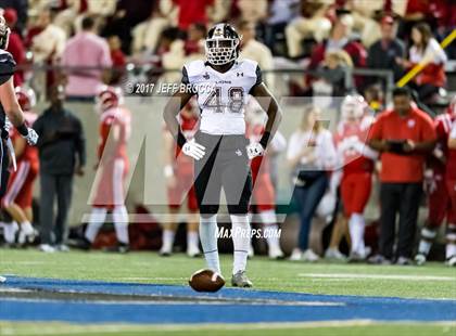 Thumbnail 1 in JSerra Catholic vs. Mater Dei photogallery.