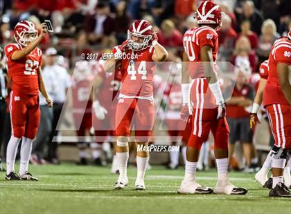 Thumbnail 3 in JSerra Catholic vs. Mater Dei photogallery.