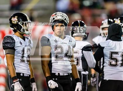 Thumbnail 3 in JSerra Catholic vs. Mater Dei photogallery.