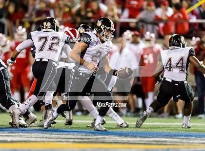 Thumbnail 3 in JSerra Catholic vs. Mater Dei photogallery.