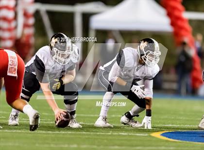 Thumbnail 1 in JSerra Catholic vs. Mater Dei photogallery.