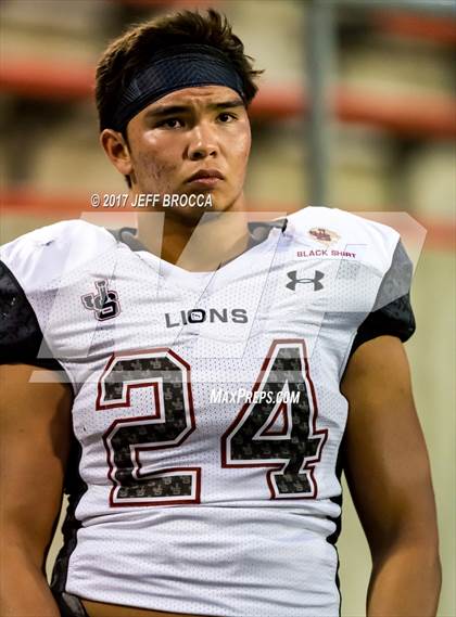 Thumbnail 3 in JSerra Catholic vs. Mater Dei photogallery.