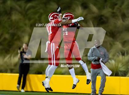 Thumbnail 2 in JSerra Catholic vs. Mater Dei photogallery.