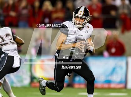 Thumbnail 1 in JSerra Catholic vs. Mater Dei photogallery.