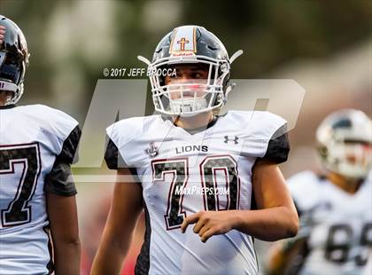 Thumbnail 2 in JSerra Catholic vs. Mater Dei photogallery.