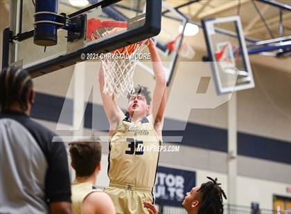 Thumbnail 2 in River Ridge vs. Collins Hill (Lemon Street Classic) photogallery.