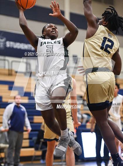 Thumbnail 1 in River Ridge vs. Collins Hill (Lemon Street Classic) photogallery.