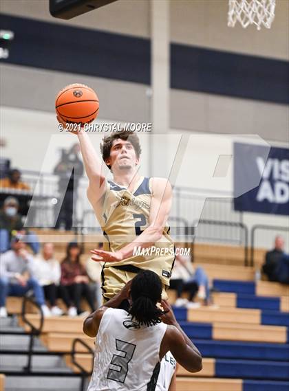 Thumbnail 3 in River Ridge vs. Collins Hill (Lemon Street Classic) photogallery.