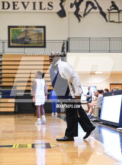 Thumbnail 1 in River Ridge vs. Collins Hill (Lemon Street Classic) photogallery.
