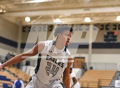 Thumbnail 3 in River Ridge vs. Collins Hill (Lemon Street Classic) photogallery.