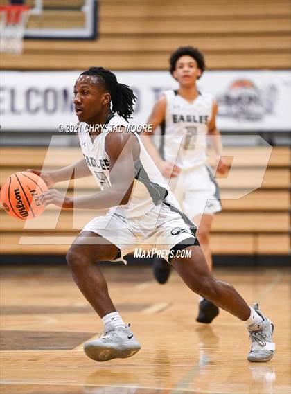 Thumbnail 2 in River Ridge vs. Collins Hill (Lemon Street Classic) photogallery.