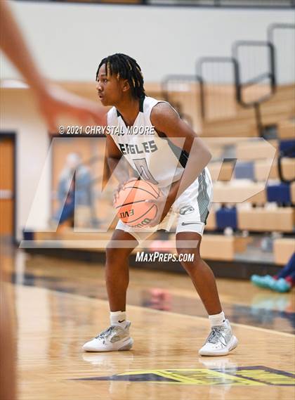 Thumbnail 1 in River Ridge vs. Collins Hill (Lemon Street Classic) photogallery.