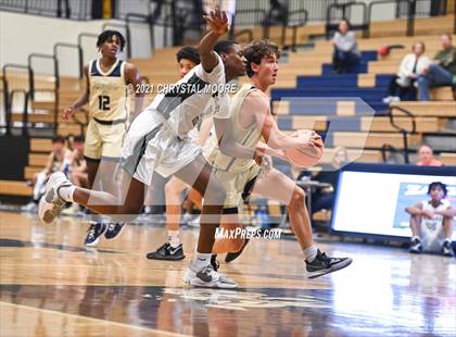 Thumbnail 2 in River Ridge vs. Collins Hill (Lemon Street Classic) photogallery.
