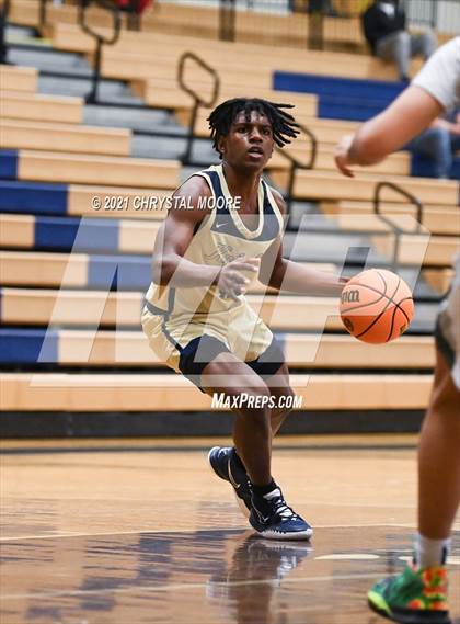 Thumbnail 2 in River Ridge vs. Collins Hill (Lemon Street Classic) photogallery.