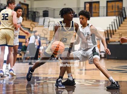 Thumbnail 2 in River Ridge vs. Collins Hill (Lemon Street Classic) photogallery.