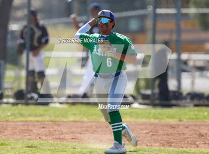 Thumbnail 3 in Bishop Amat vs Cathedral photogallery.