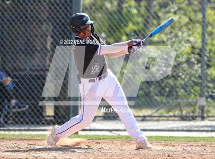 Thumbnail 2 in Bishop Amat vs Cathedral photogallery.