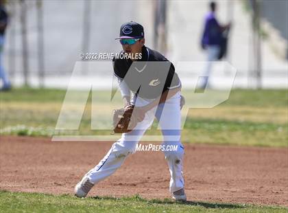 Thumbnail 3 in Bishop Amat vs Cathedral photogallery.