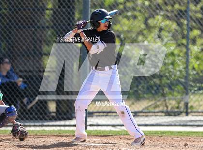 Thumbnail 2 in Bishop Amat vs Cathedral photogallery.
