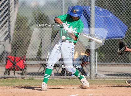 Thumbnail 3 in Bishop Amat vs Cathedral photogallery.