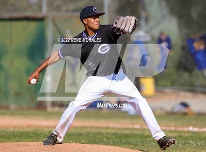 Thumbnail 3 in Bishop Amat vs Cathedral photogallery.