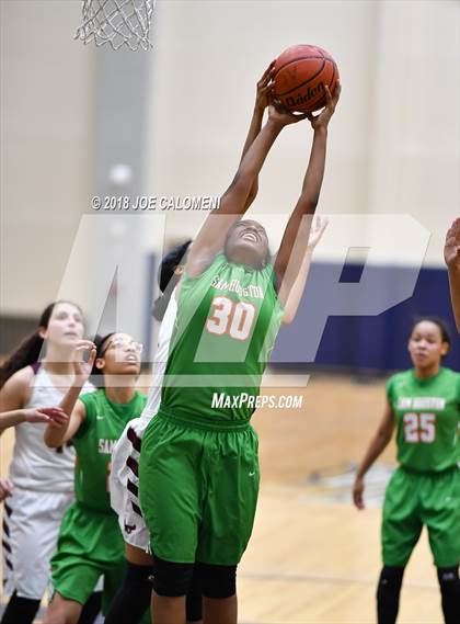 Thumbnail 1 in Houston [Sam] vs Highlands photogallery.