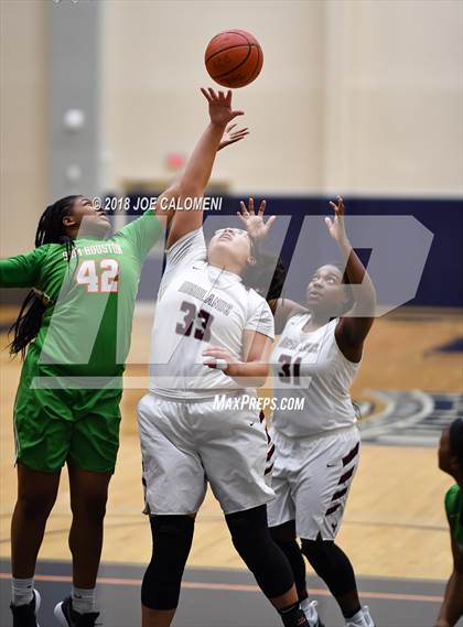 Thumbnail 2 in Houston [Sam] vs Highlands photogallery.