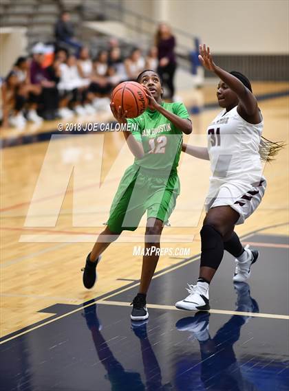 Thumbnail 2 in Houston [Sam] vs Highlands photogallery.