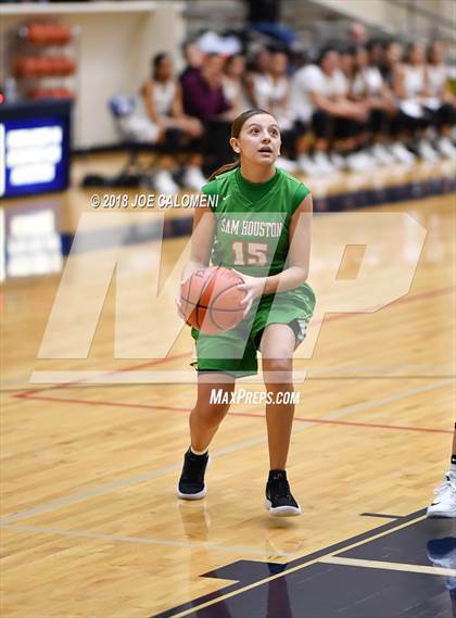 Thumbnail 1 in Houston [Sam] vs Highlands photogallery.