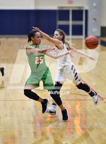 Thumbnail 1 in Houston [Sam] vs Highlands photogallery.