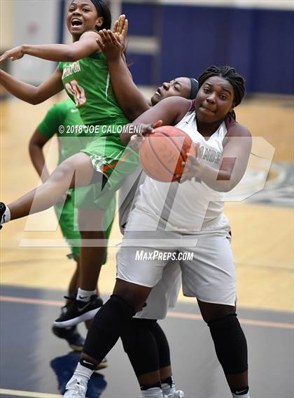 Thumbnail 3 in Houston [Sam] vs Highlands photogallery.