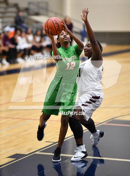 Thumbnail 3 in Houston [Sam] vs Highlands photogallery.