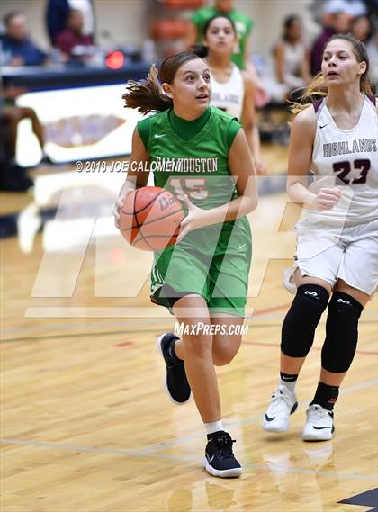 Thumbnail 1 in Houston [Sam] vs Highlands photogallery.