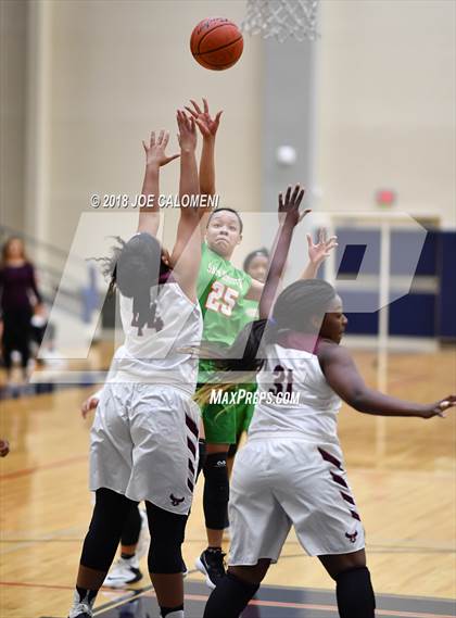 Thumbnail 1 in Houston [Sam] vs Highlands photogallery.