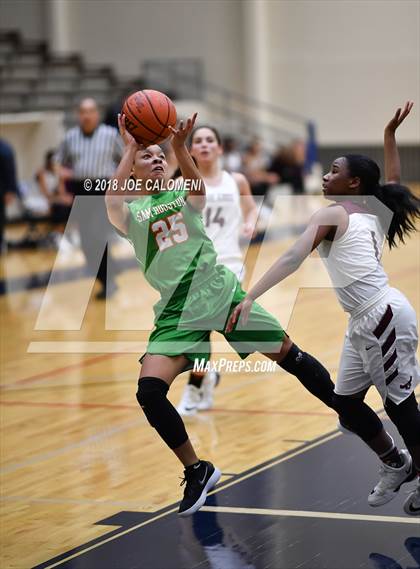 Thumbnail 1 in Houston [Sam] vs Highlands photogallery.