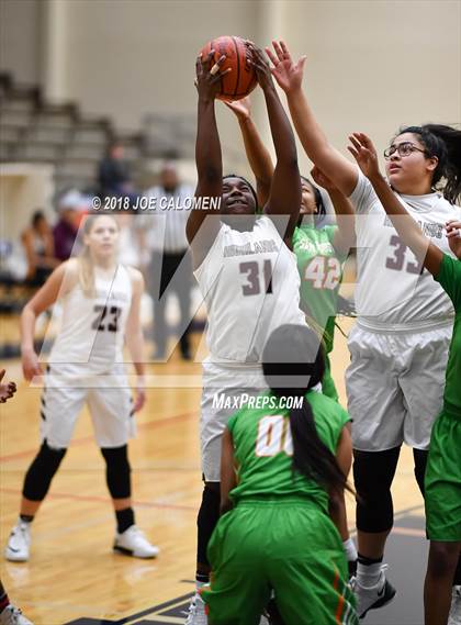 Thumbnail 3 in Houston [Sam] vs Highlands photogallery.