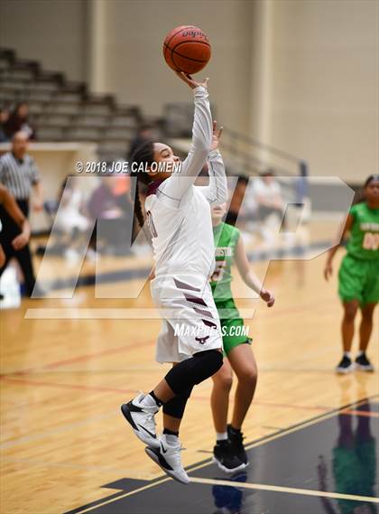 Thumbnail 2 in Houston [Sam] vs Highlands photogallery.