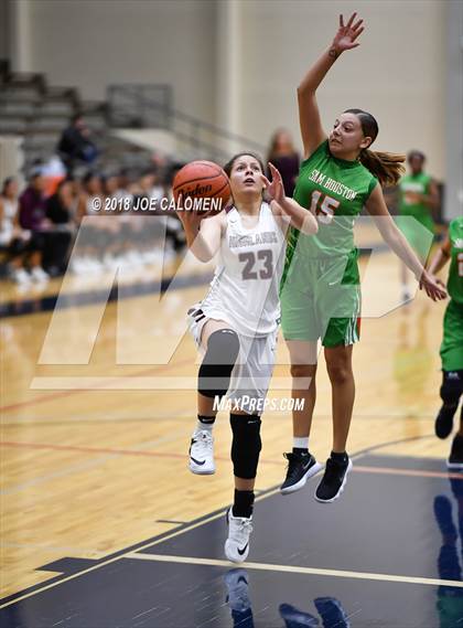Thumbnail 3 in Houston [Sam] vs Highlands photogallery.