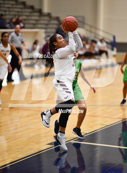 Thumbnail 1 in Houston [Sam] vs Highlands photogallery.