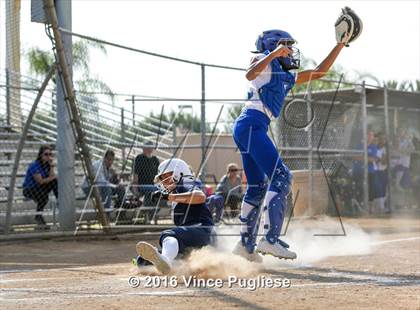 Thumbnail 2 in Crescenta Valley @ Burbank photogallery.
