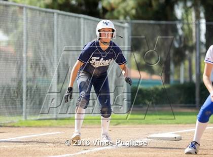 Thumbnail 1 in Crescenta Valley @ Burbank photogallery.