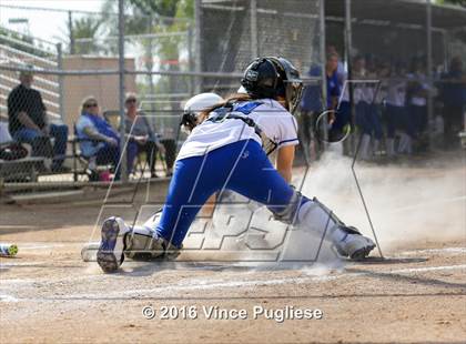 Thumbnail 1 in Crescenta Valley @ Burbank photogallery.