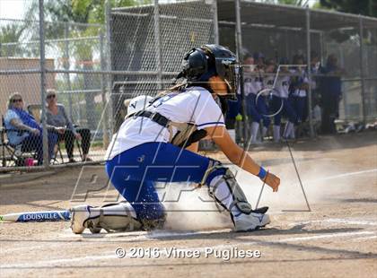 Thumbnail 3 in Crescenta Valley @ Burbank photogallery.