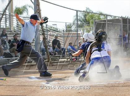 Thumbnail 2 in Crescenta Valley @ Burbank photogallery.