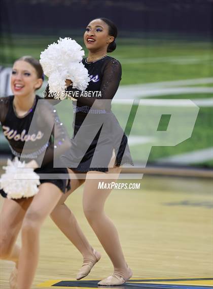 Thumbnail 1 in Grandview (CHSAA 5A State Spirit Championships) photogallery.