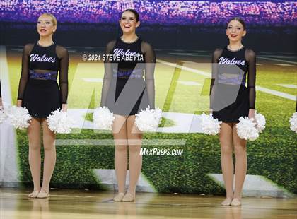 Thumbnail 1 in Grandview (CHSAA 5A State Spirit Championships) photogallery.