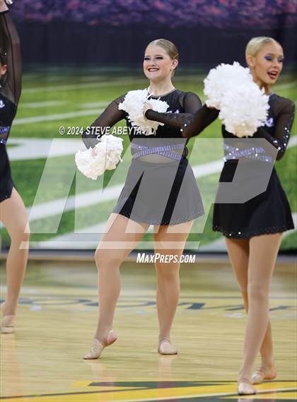 Thumbnail 2 in Grandview (CHSAA 5A State Spirit Championships) photogallery.